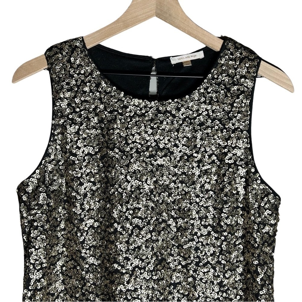 🌟 Skies are Blue Sequin Tank - Size M 🌟 - Picture 3 of 5